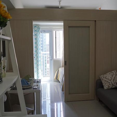 Jazz Hunter Residence Manila Exterior photo